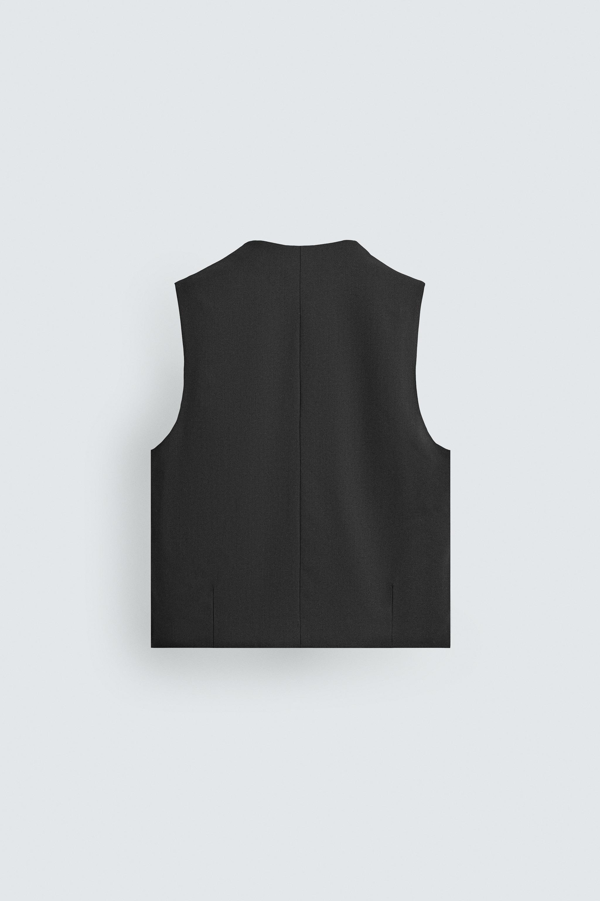 STRUCTURED WOOL VEST